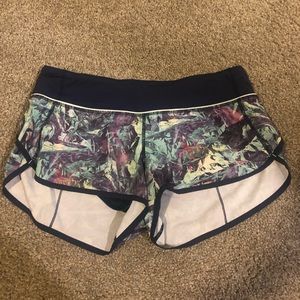 Lululemon Speed Up Shorts 2.5” blue print 6